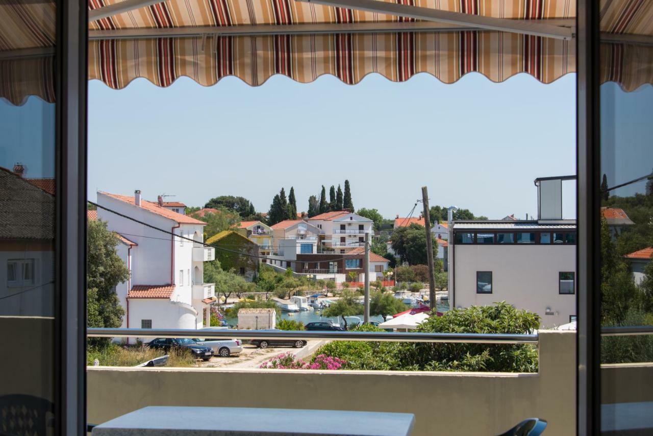Apartments Maco Petrcane Εξωτερικό φωτογραφία