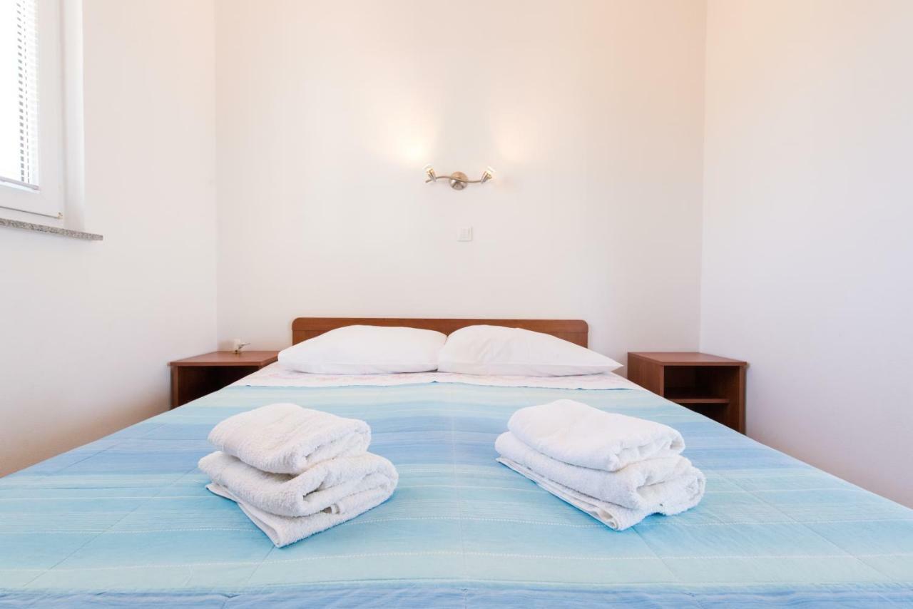 Apartments Maco Petrcane Εξωτερικό φωτογραφία