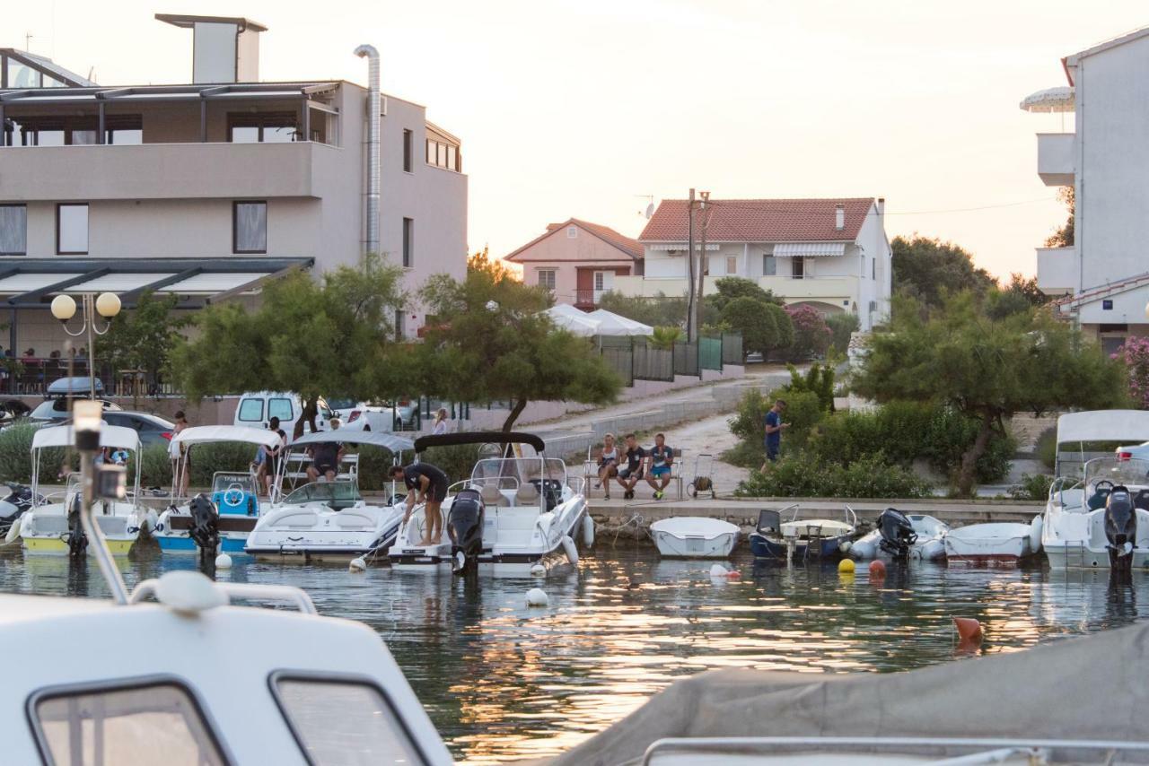 Apartments Maco Petrcane Εξωτερικό φωτογραφία