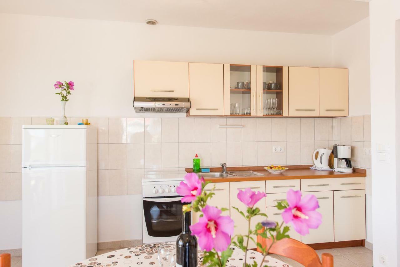 Apartments Maco Petrcane Εξωτερικό φωτογραφία